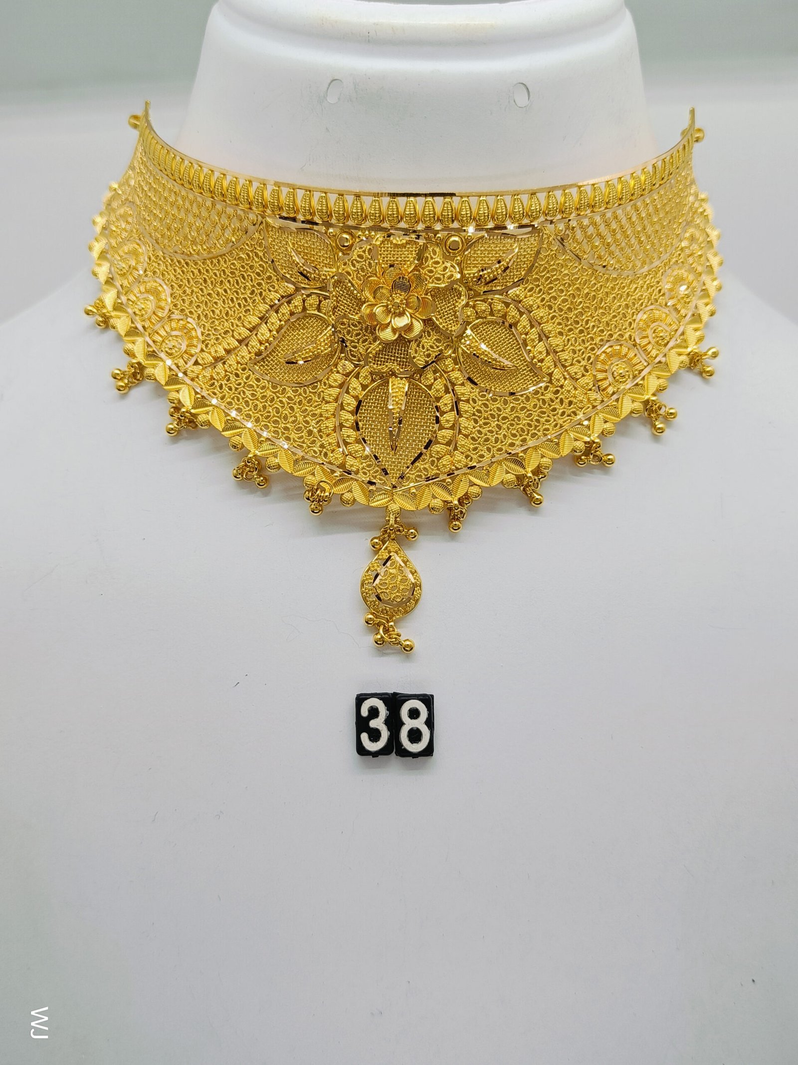 IMG20240813152605.jpg Choker - Image 1