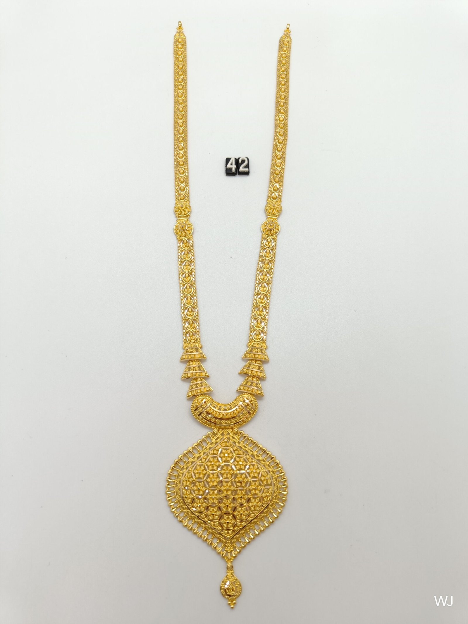 IMG2024102312532815205c29e8faa2f9.jpg Belt - Image 1