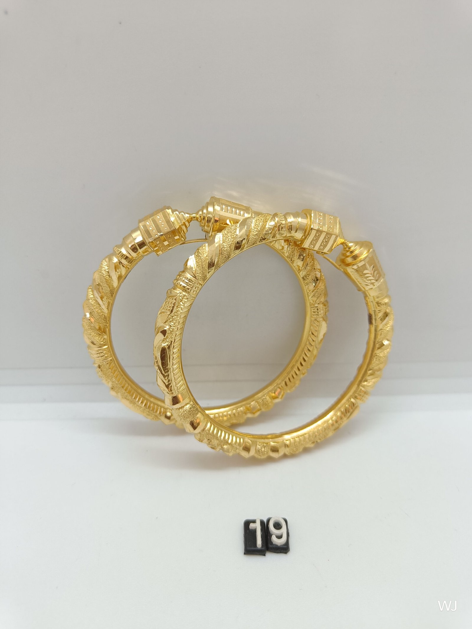 IMG20241118131201.jpg Nakash Bangle - Image 1