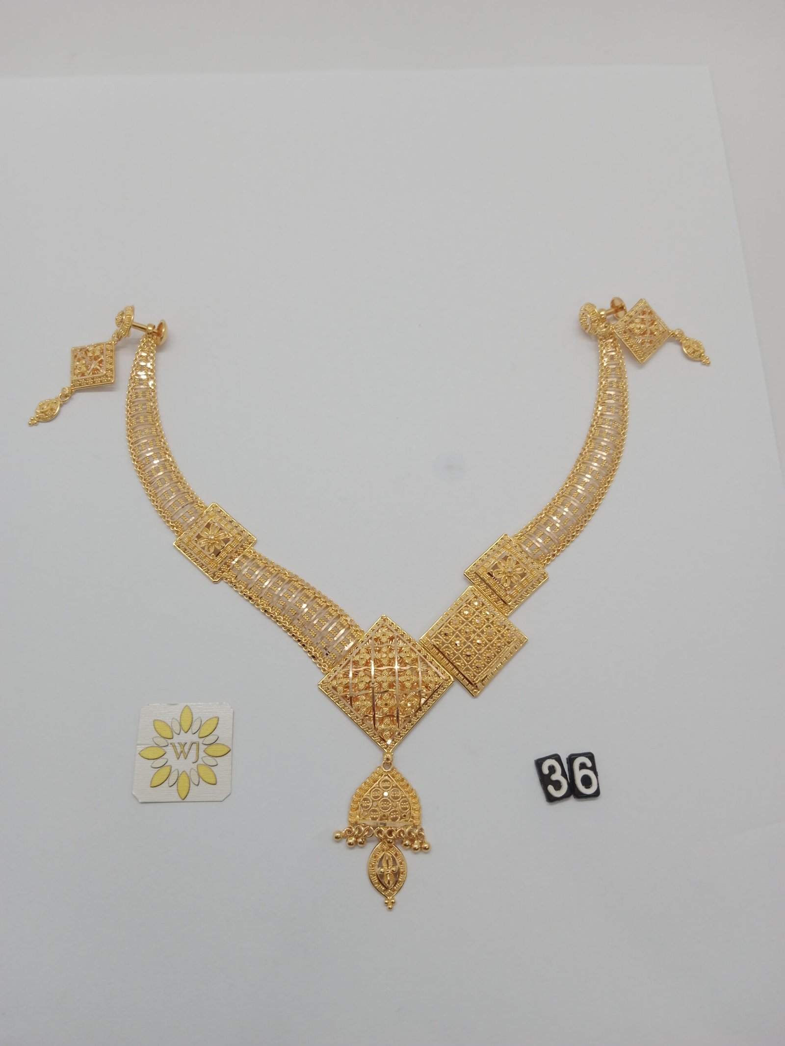 IMG_20230216_181335.jpg Necklace - Image 1