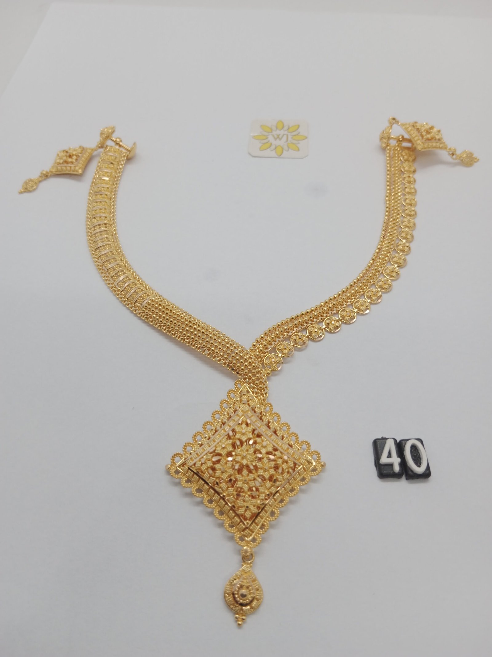 IMG_20230216_182102.jpg Necklace - Image 1