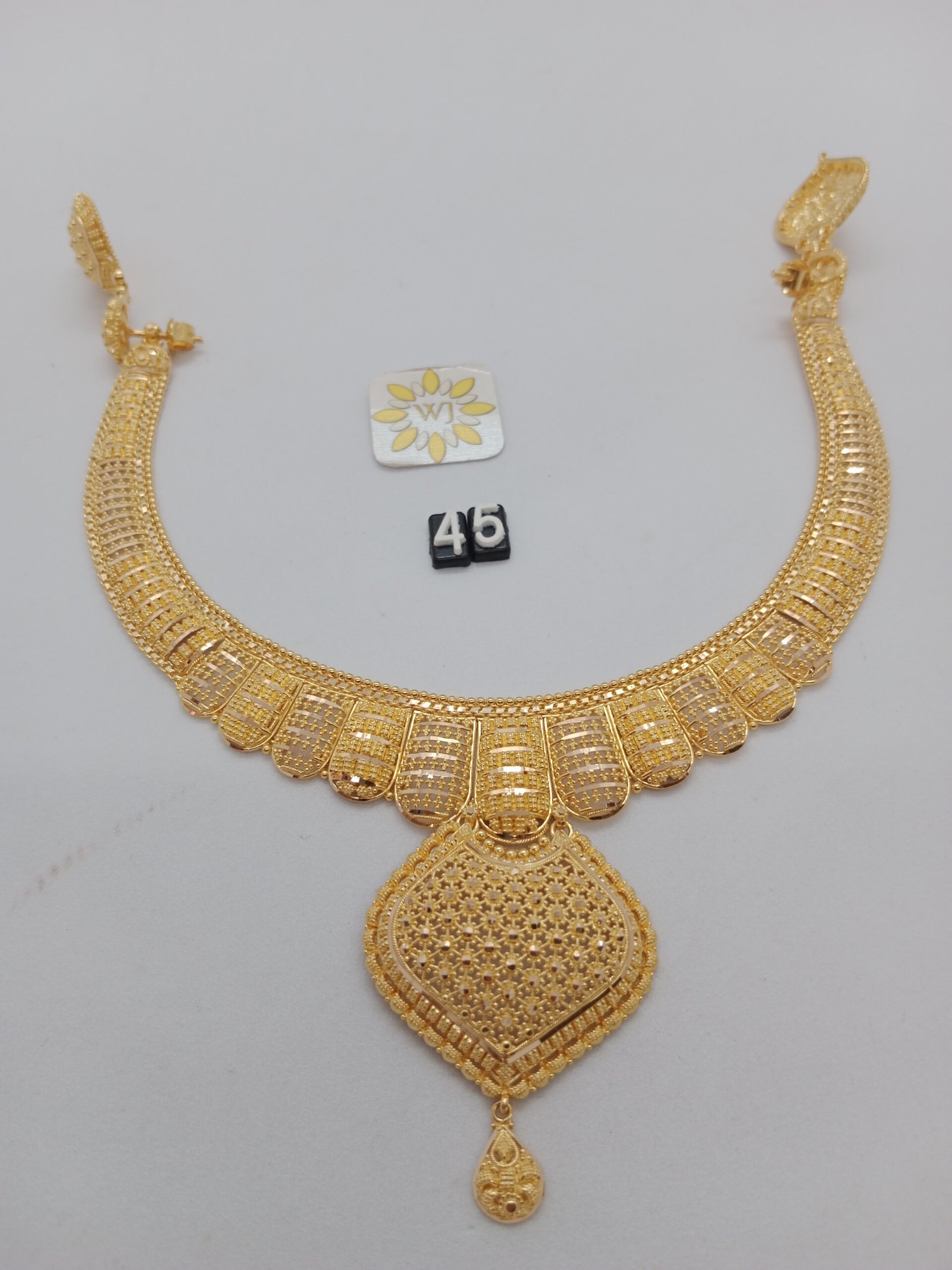 IMG_20230513_131655.jpg Necklace - Image 1