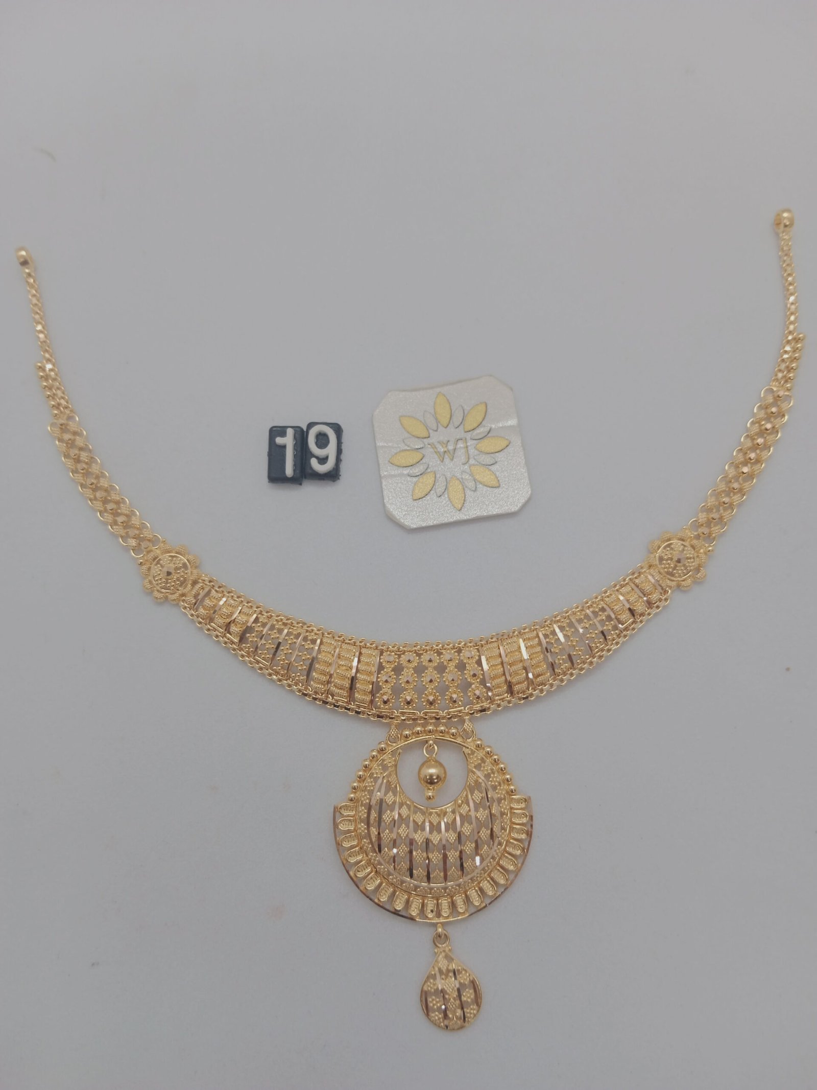 IMG_20230905_115511.jpg Necklace - Image 1