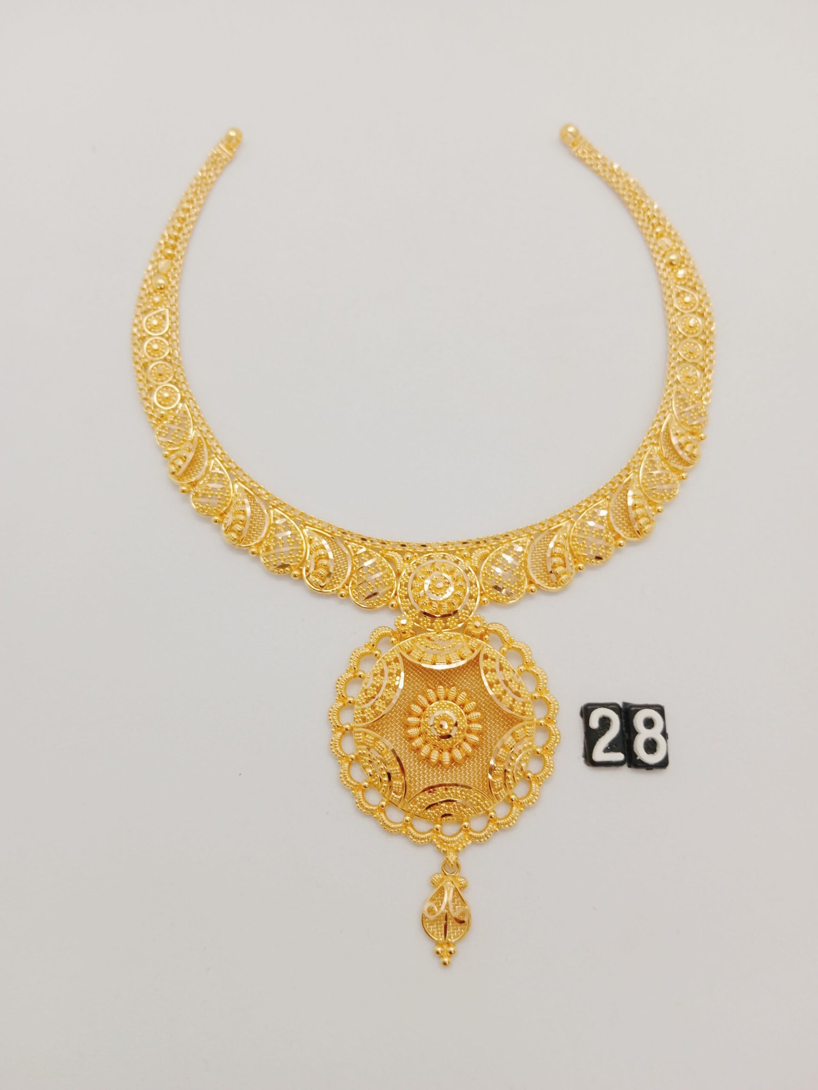 IMG_20231202_162035.jpg Necklace - Image 1