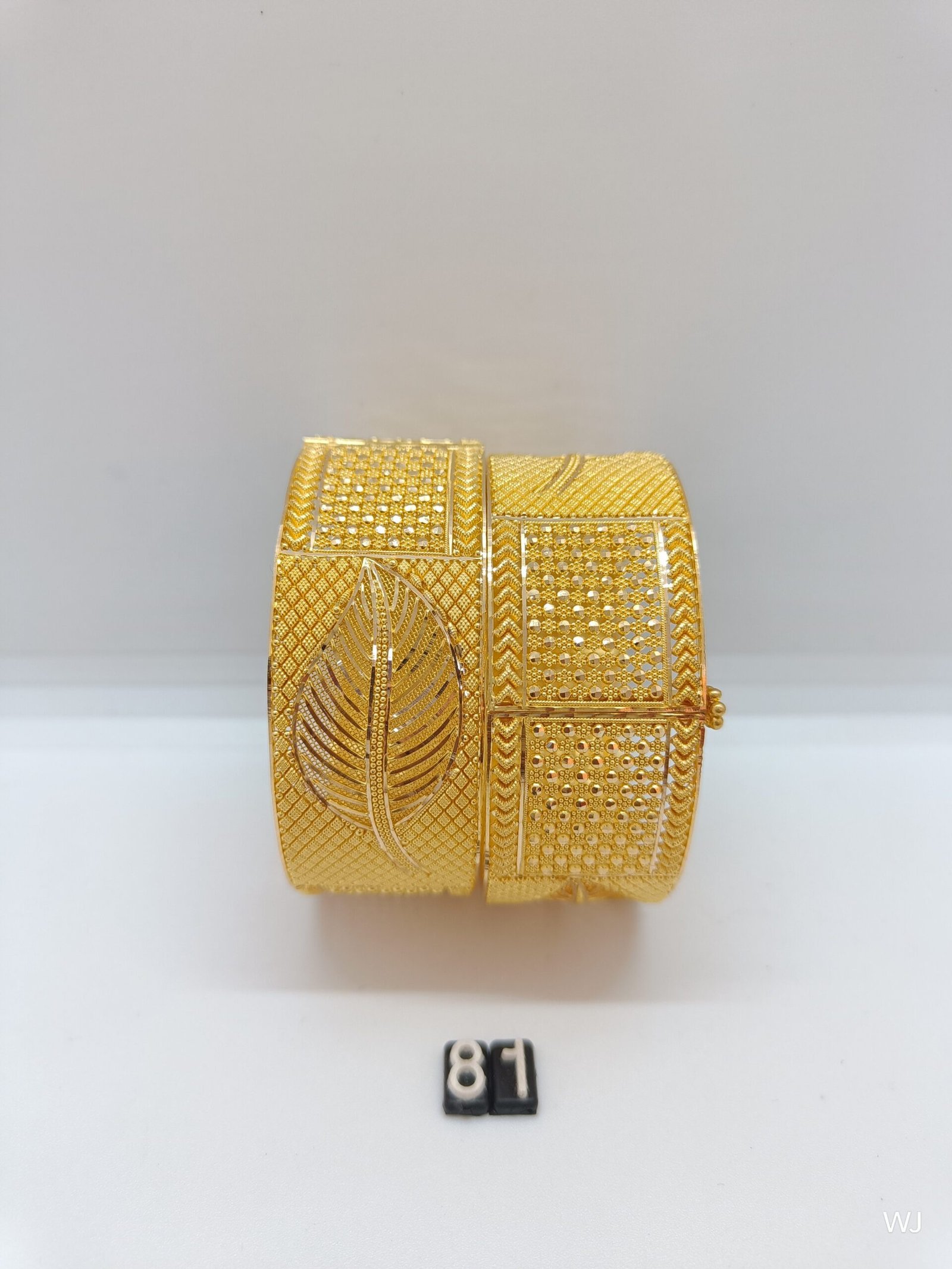bpbnE.jpg Bangles - Image 1