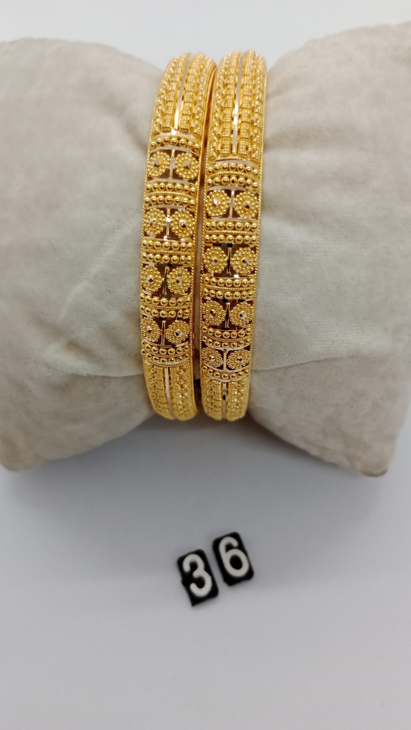 bpbq6.jpg Bangles - Image 1