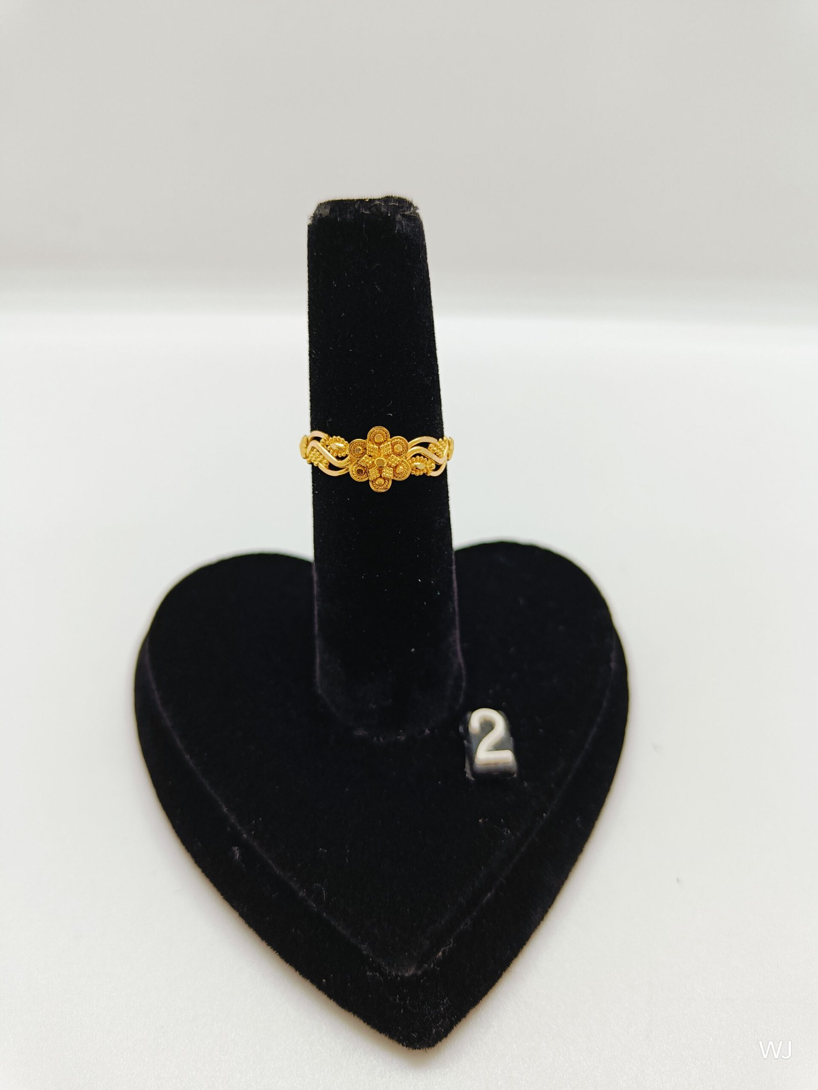 IMG20240829131642.jpg Studs - Image 1