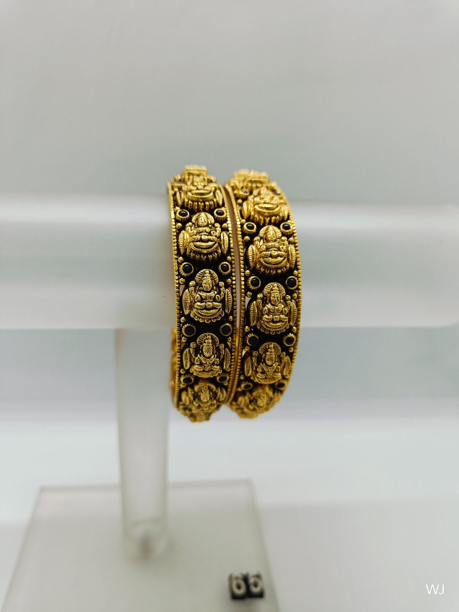 IMG20241129142922.jpg Silver - Image 1