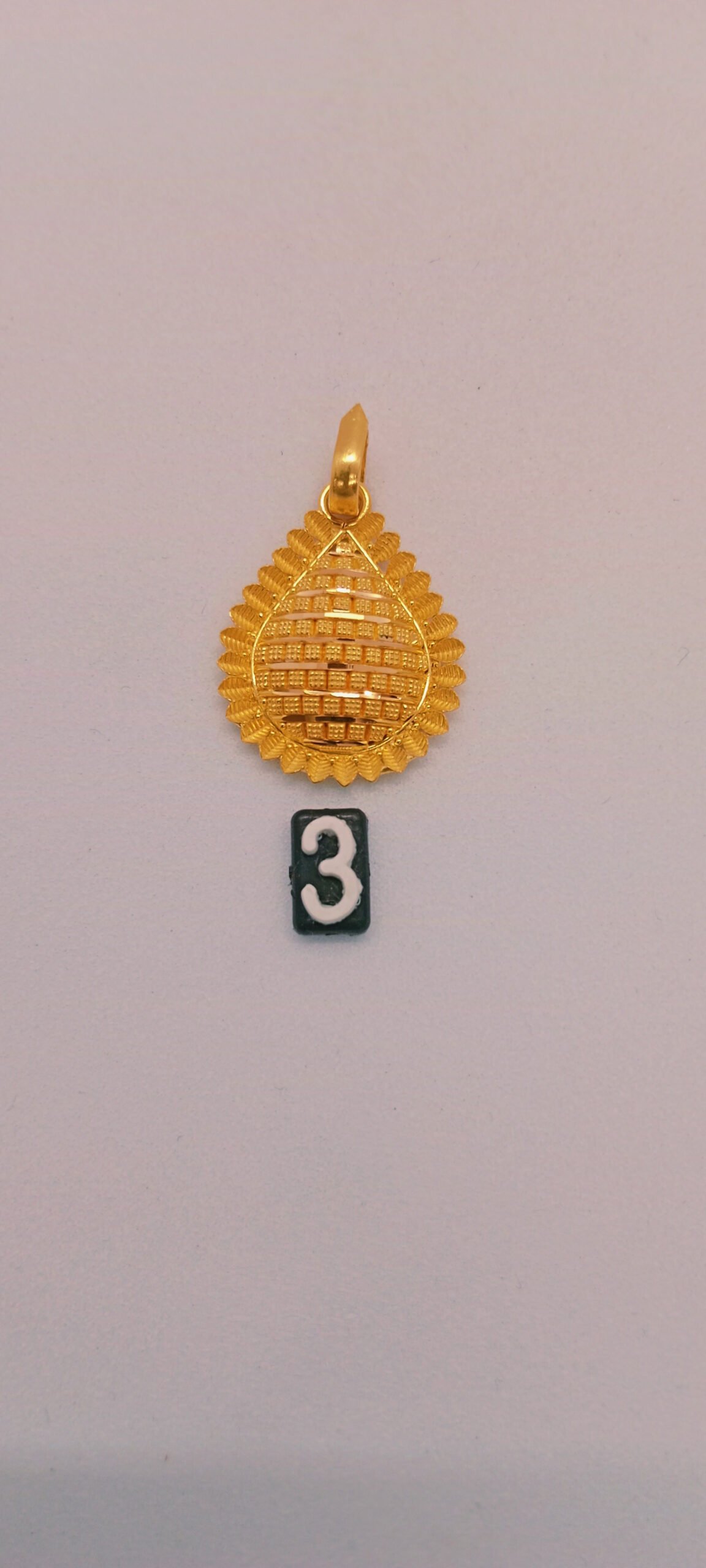 IMG_20230911_181354.jpg Pendant - Image 1