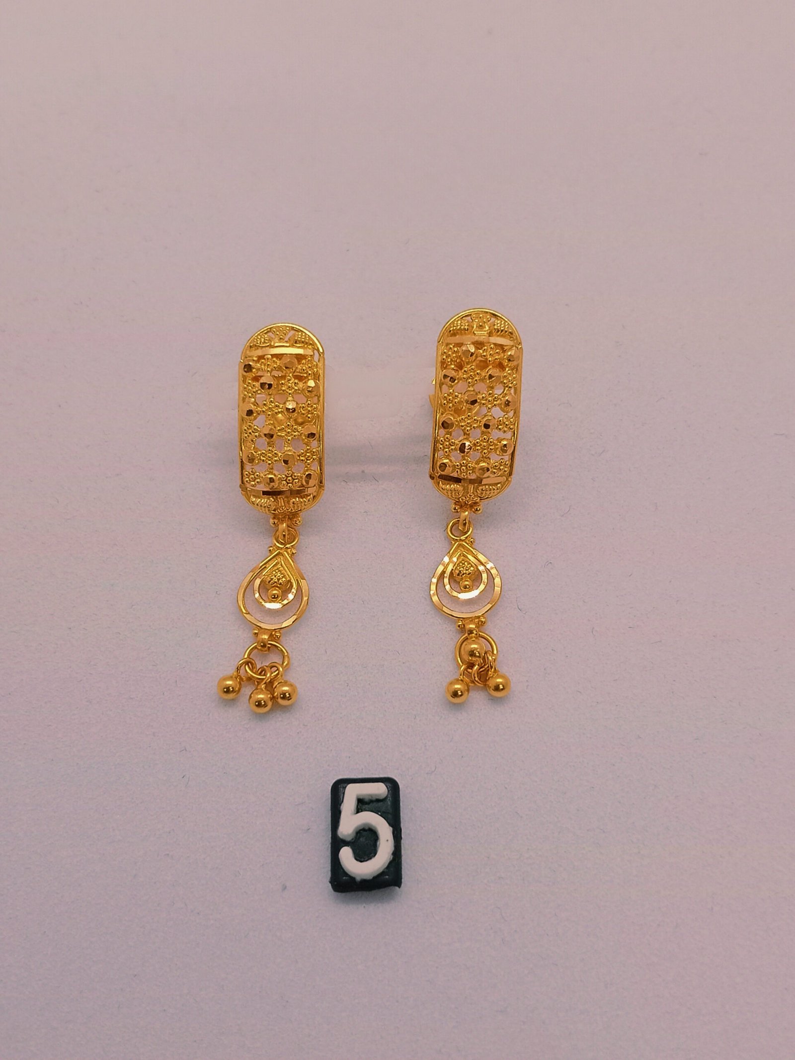 IMG_20230912_125456.jpg Chand Bali & Ear Rings - Image 1