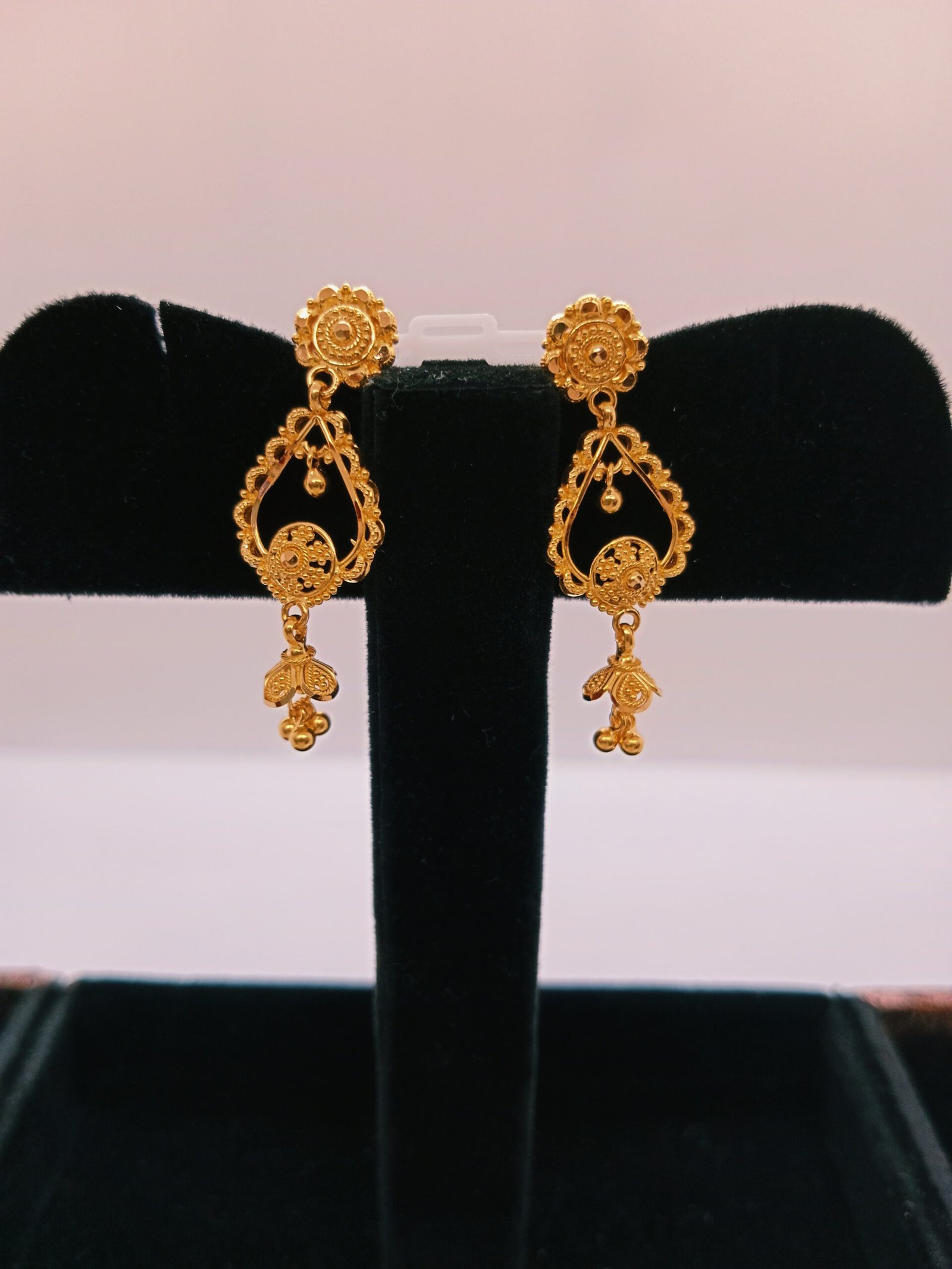 IMG_20230915_135642.jpg Chand Bali & Ear Rings - Image 1