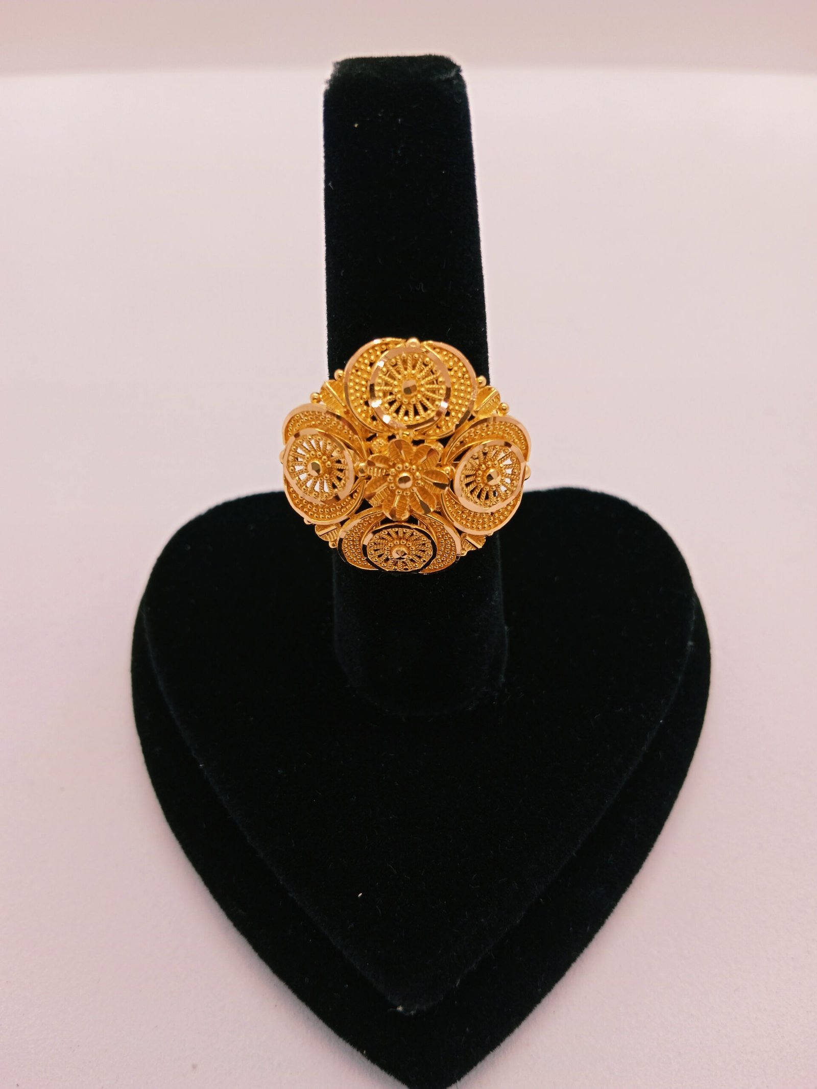 IMG_20231007_155901e4625b3782825cae.jpg Studs - Image 1