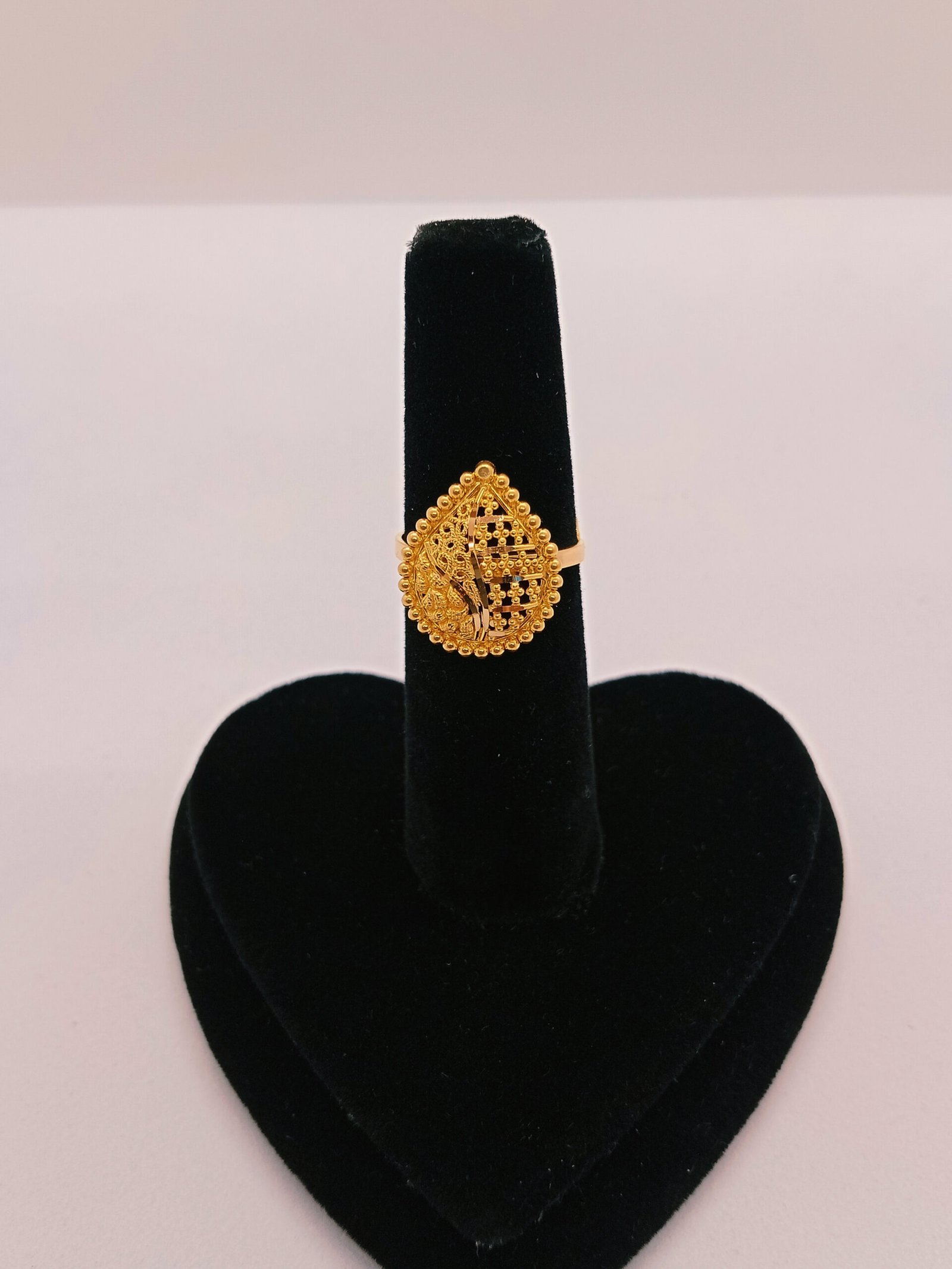 IMG_20231007_160816f7493a3be524cfab.jpg Studs - Image 1