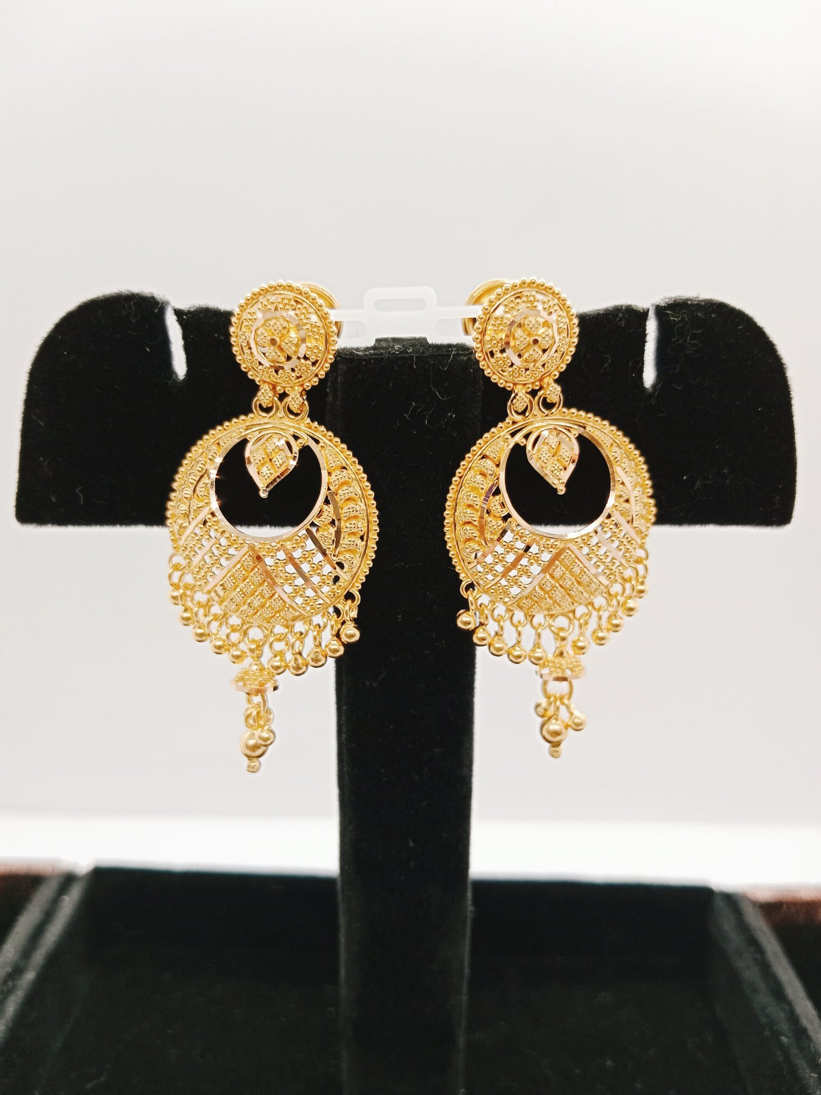 IMG_20231202_172648.jpg Chand Bali & Ear Rings - Image 1