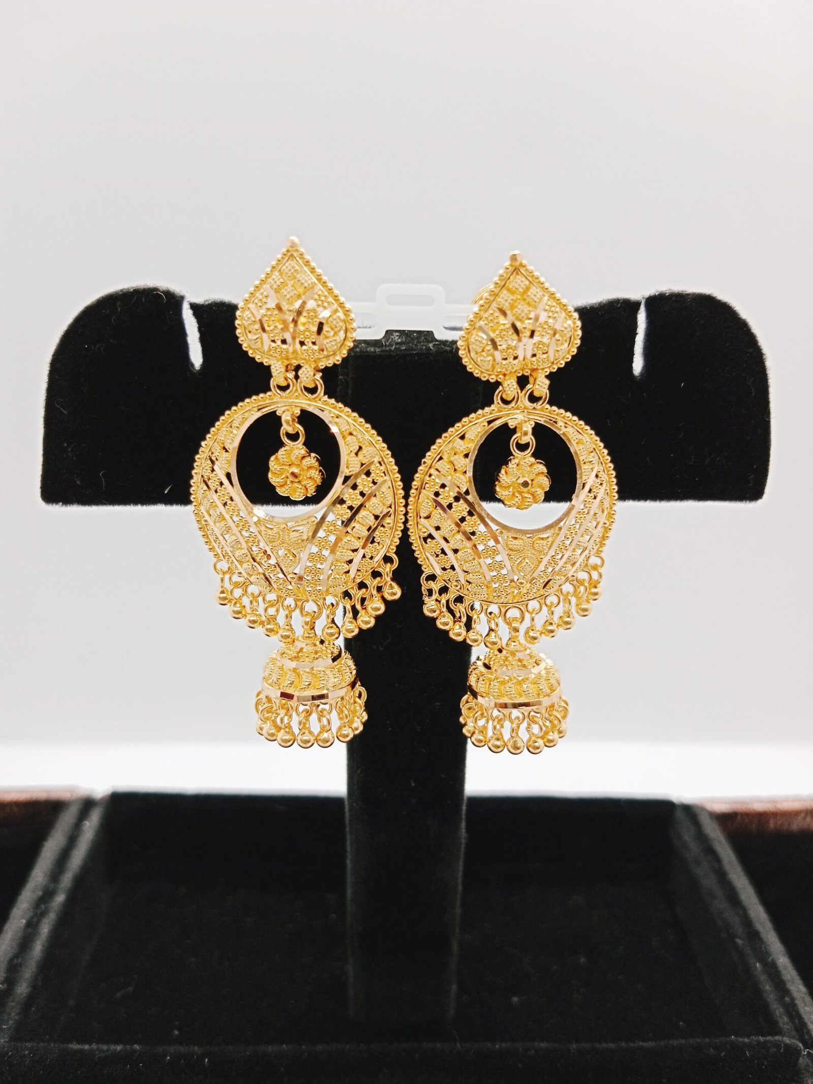 IMG_20231202_173235.jpg Chand Bali & Ear Rings - Image 1