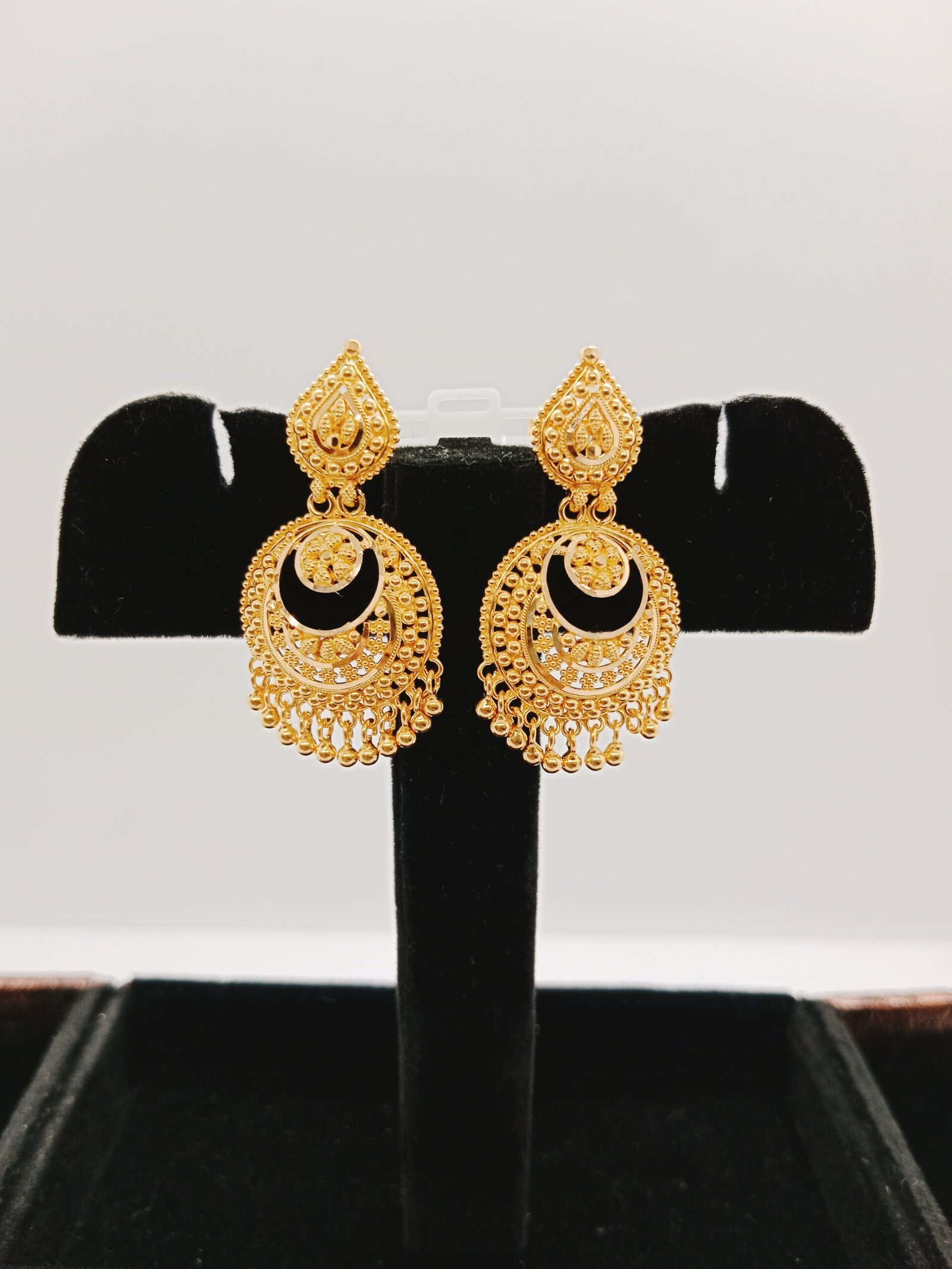 IMG_20231202_174137.jpg Chand Bali & Ear Rings - Image 1