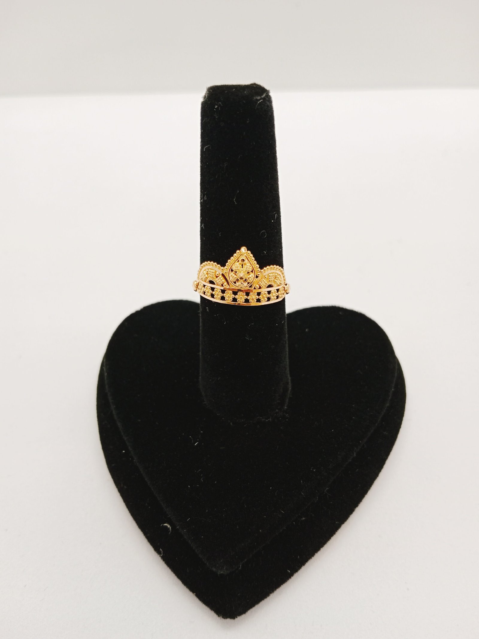 IMG_20231202_180354.jpg Studs - Image 1