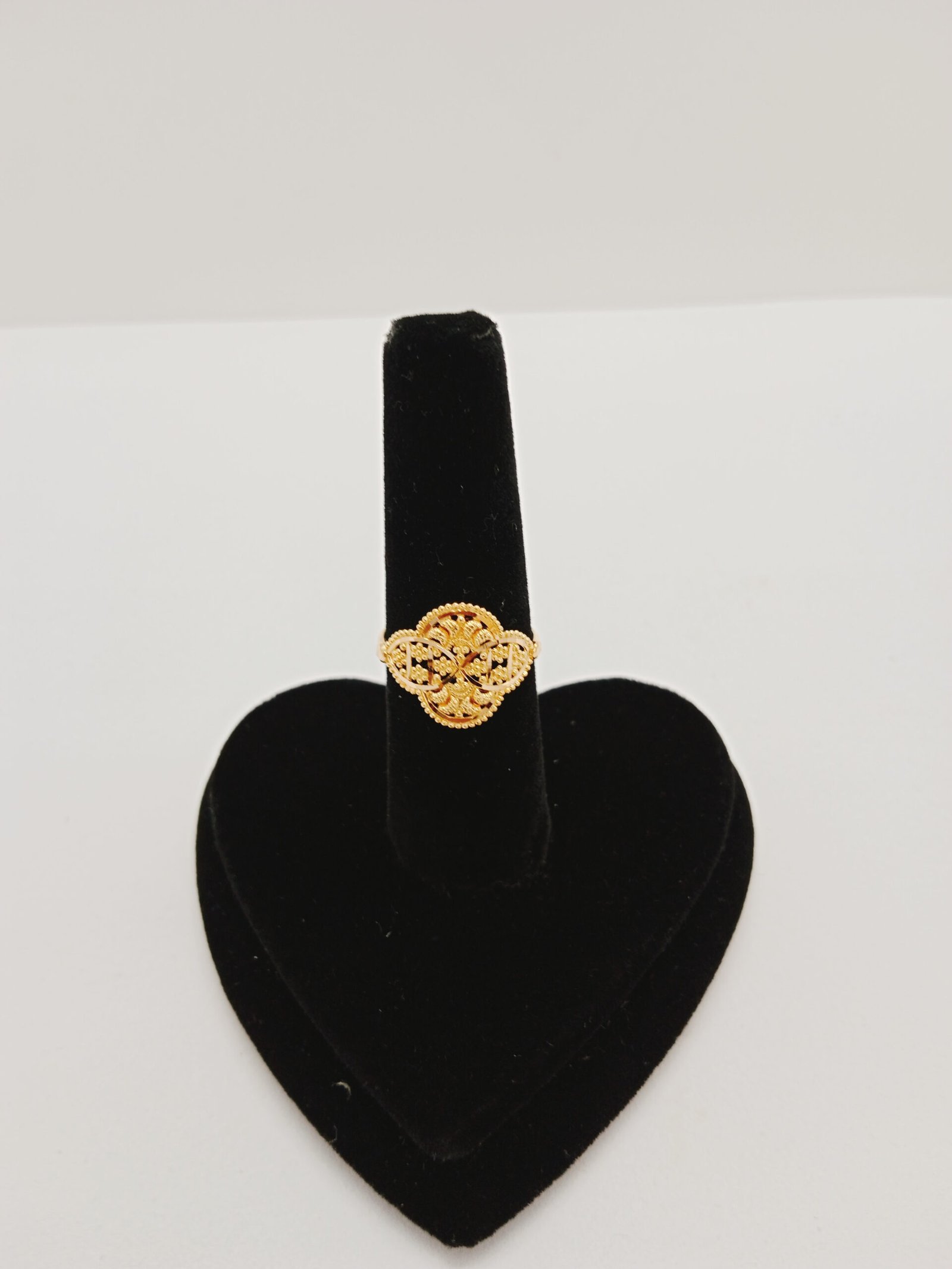 IMG_20231202_181241.jpg Studs - Image 1