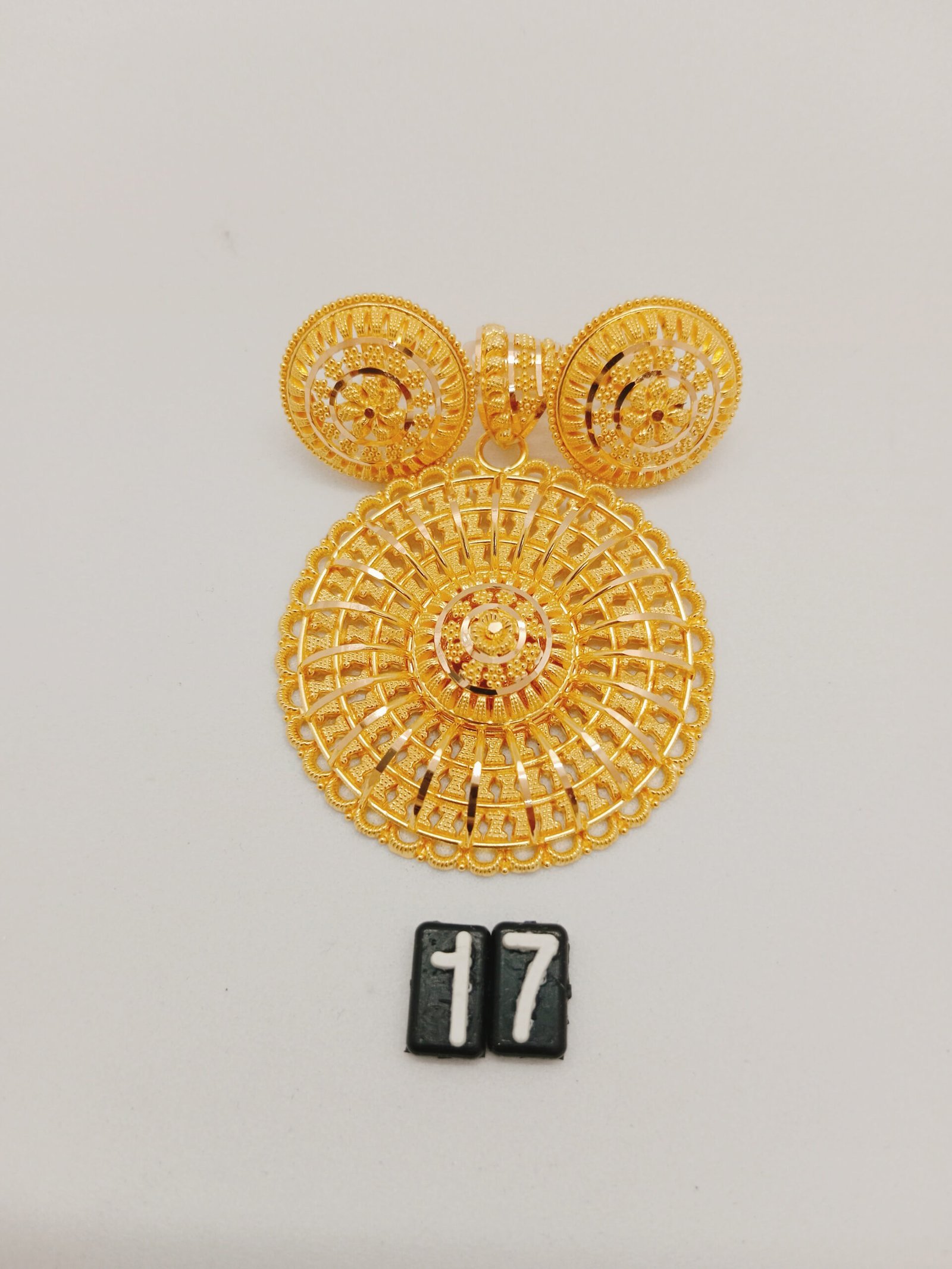 IMG_20231209_144323.jpg Pendant Set - Image 1