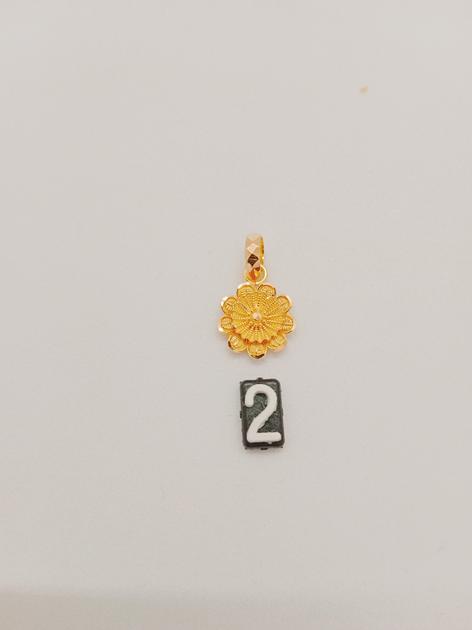 IMG_20231211_133113.jpg Pendant - Image 1