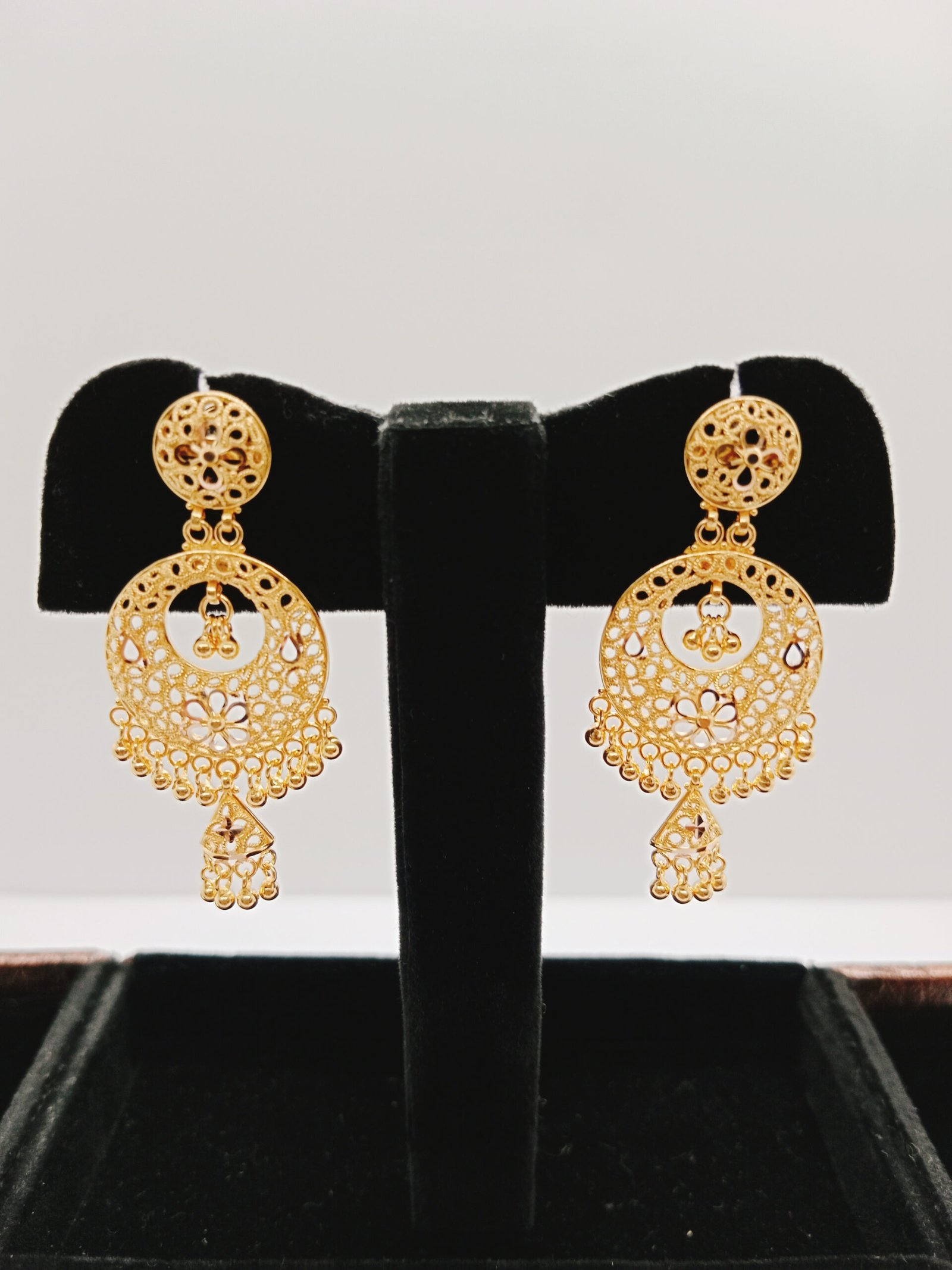 IMG_20231219_173955.jpg Chand Bali & Ear Rings - Image 1