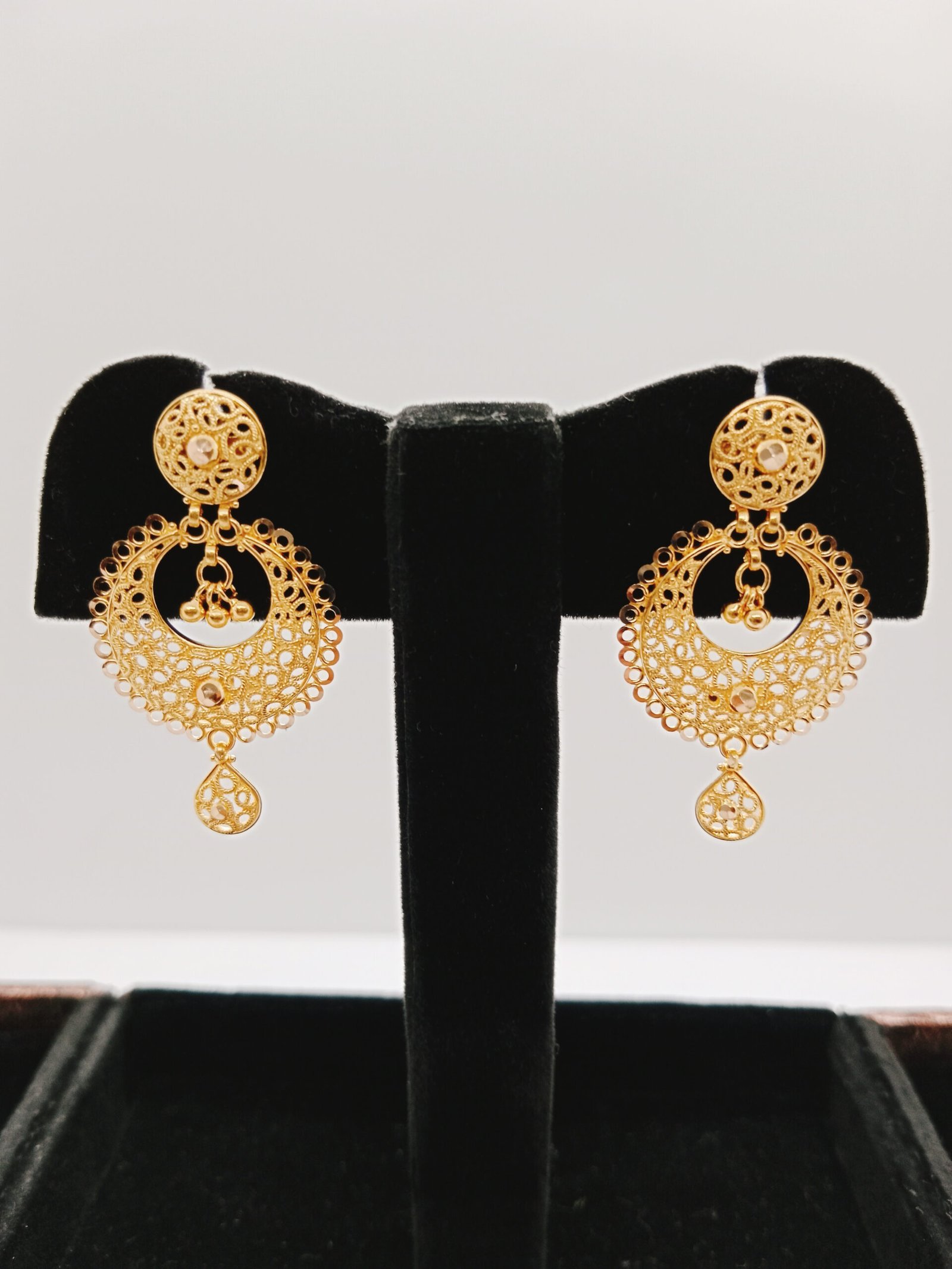 IMG_20231219_175842.jpg Chand Bali & Ear Rings - Image 1