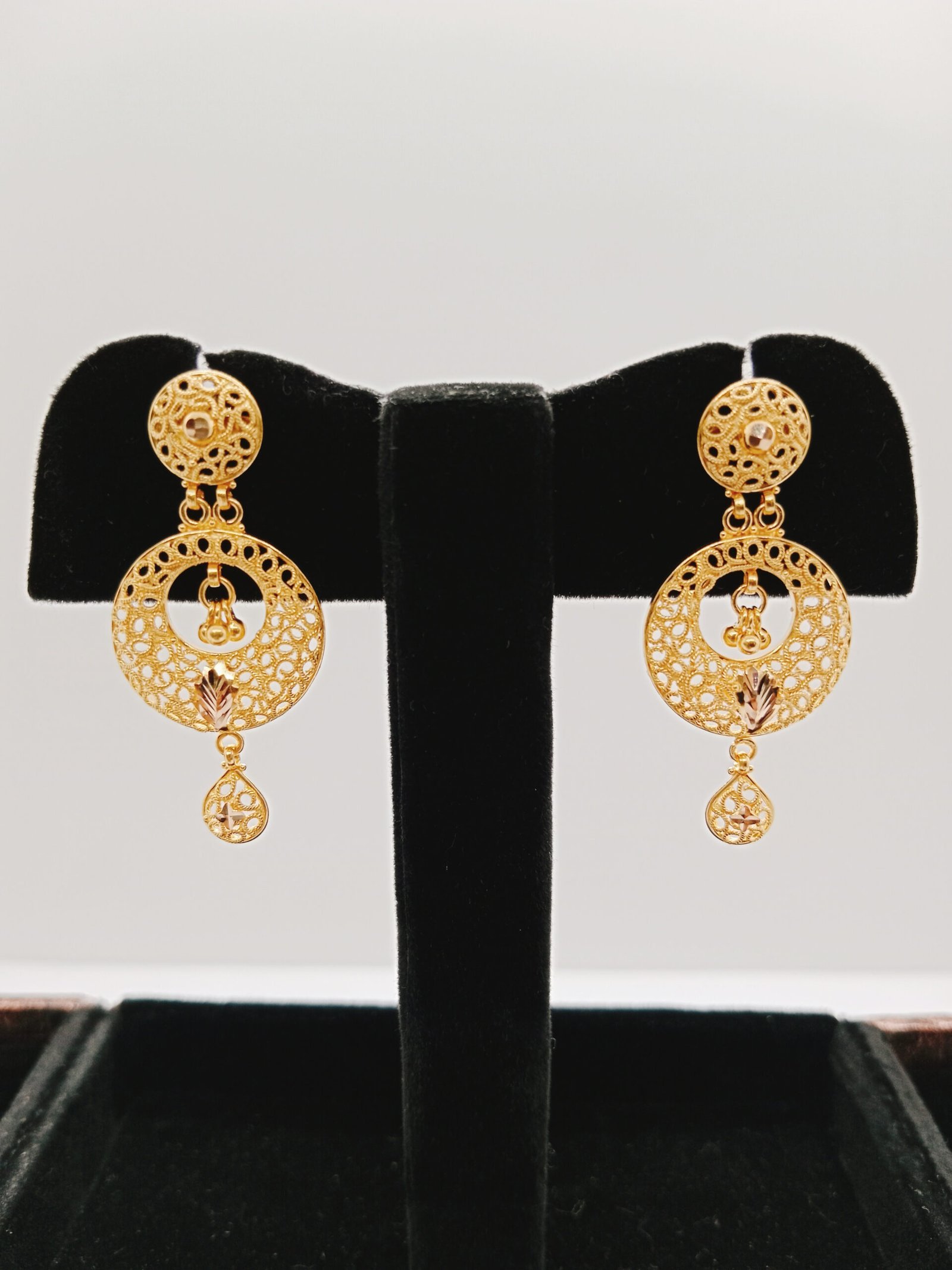 IMG_20231219_180131.jpg Chand Bali & Ear Rings - Image 1