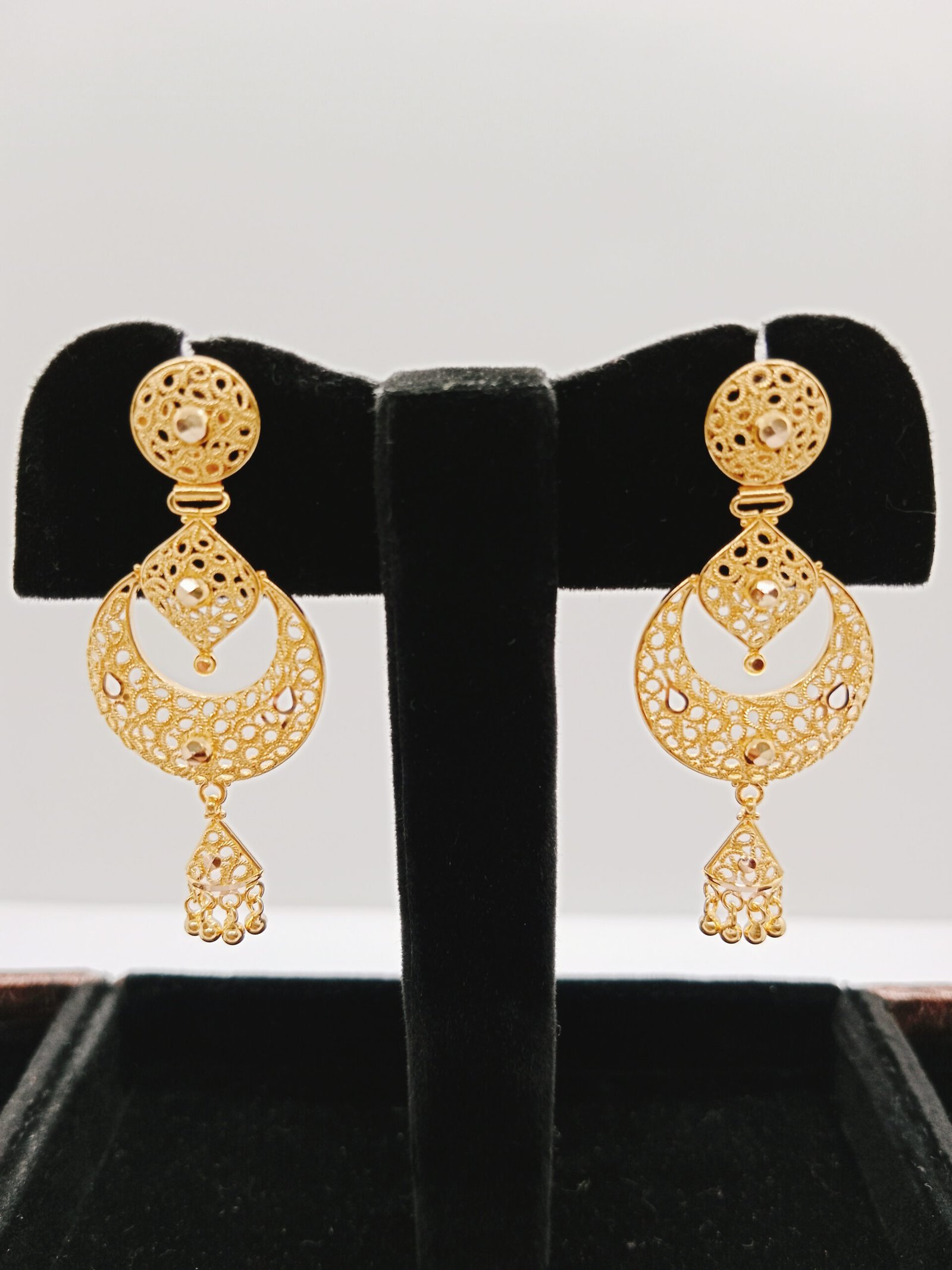 IMG_20231219_180417.jpg Chand Bali & Ear Rings - Image 1