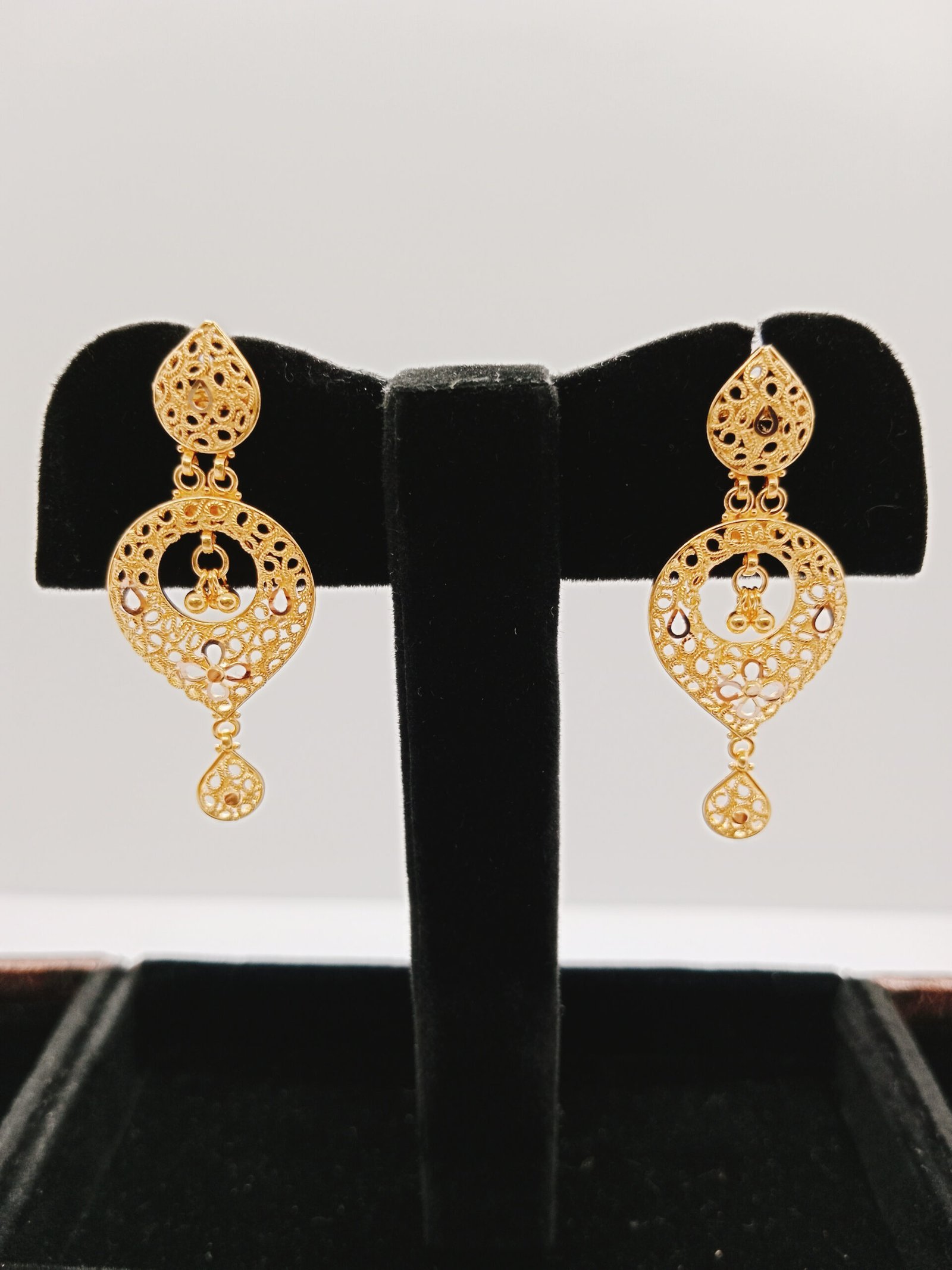 IMG_20231219_181213.jpg Chand Bali & Ear Rings - Image 1