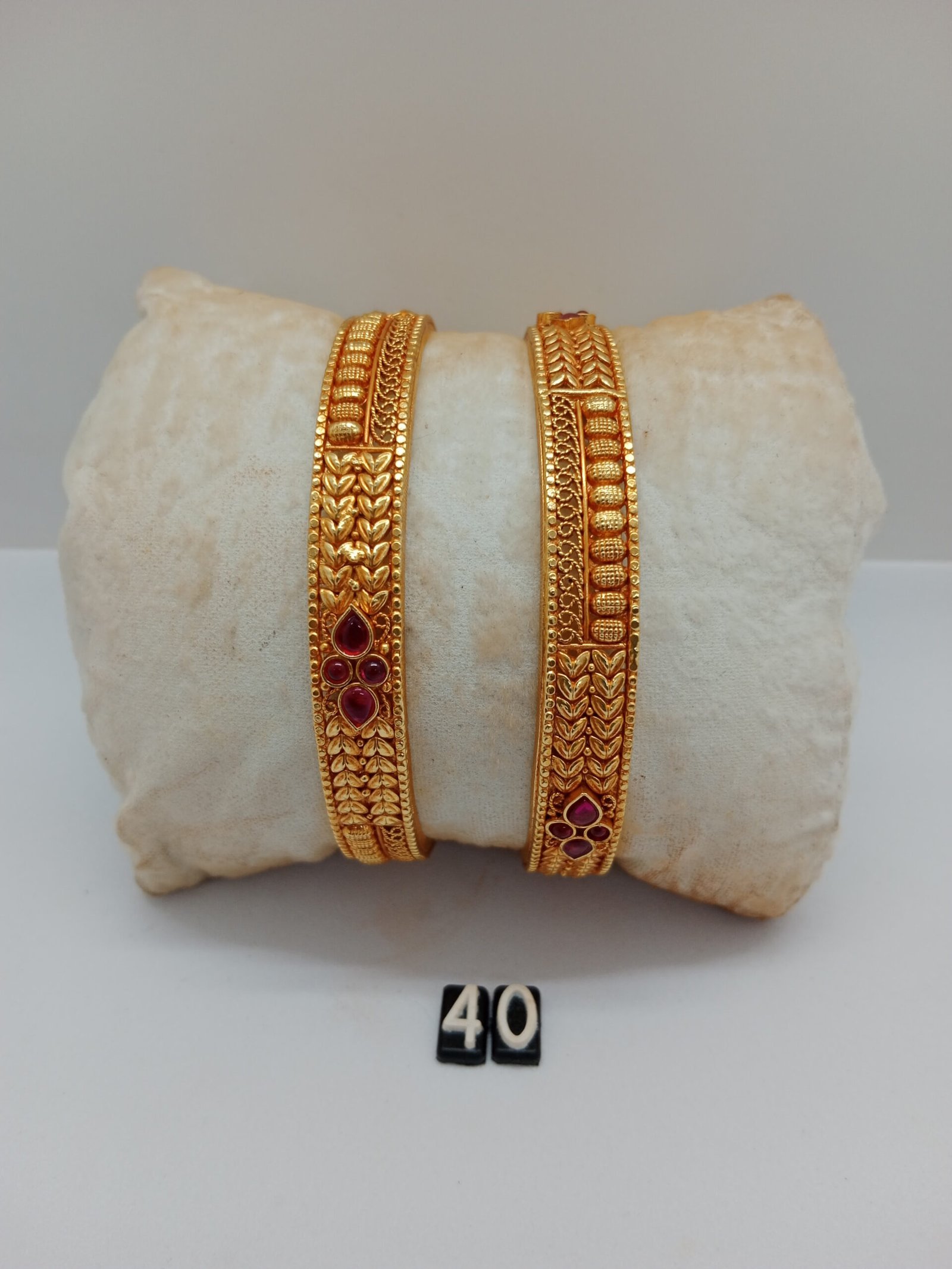 IMG_20240502_1318392cc79fd03d619f34.jpg Silver - Image 1