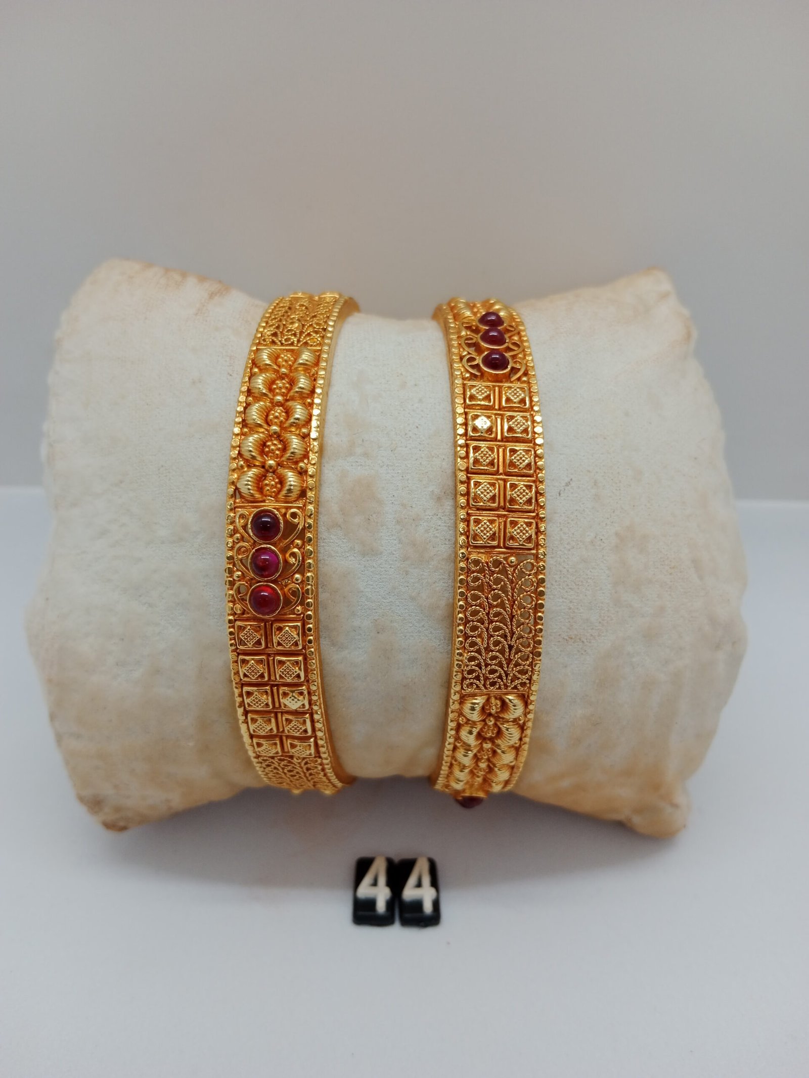 IMG_20240502_141505034c47bb4c7f3d0c.jpg Silver - Image 1