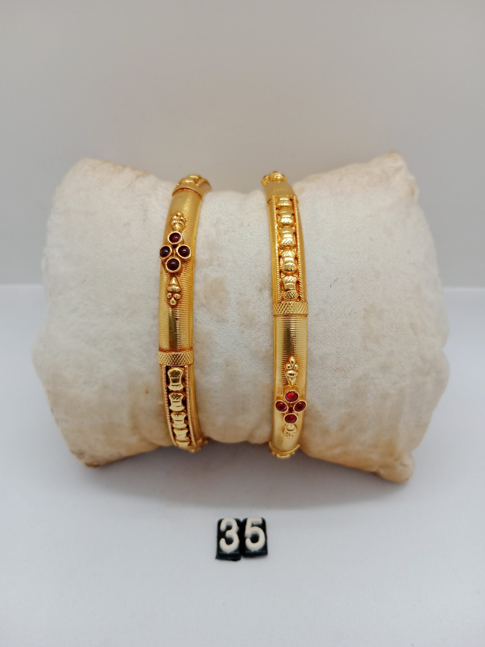 IMG_20240502_142418a952151033520d48.jpg Silver - Image 1