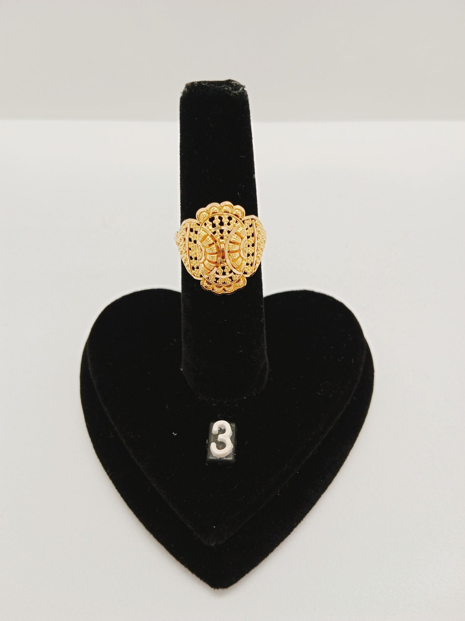 IMG_20240511_160159.jpg Studs - Image 1