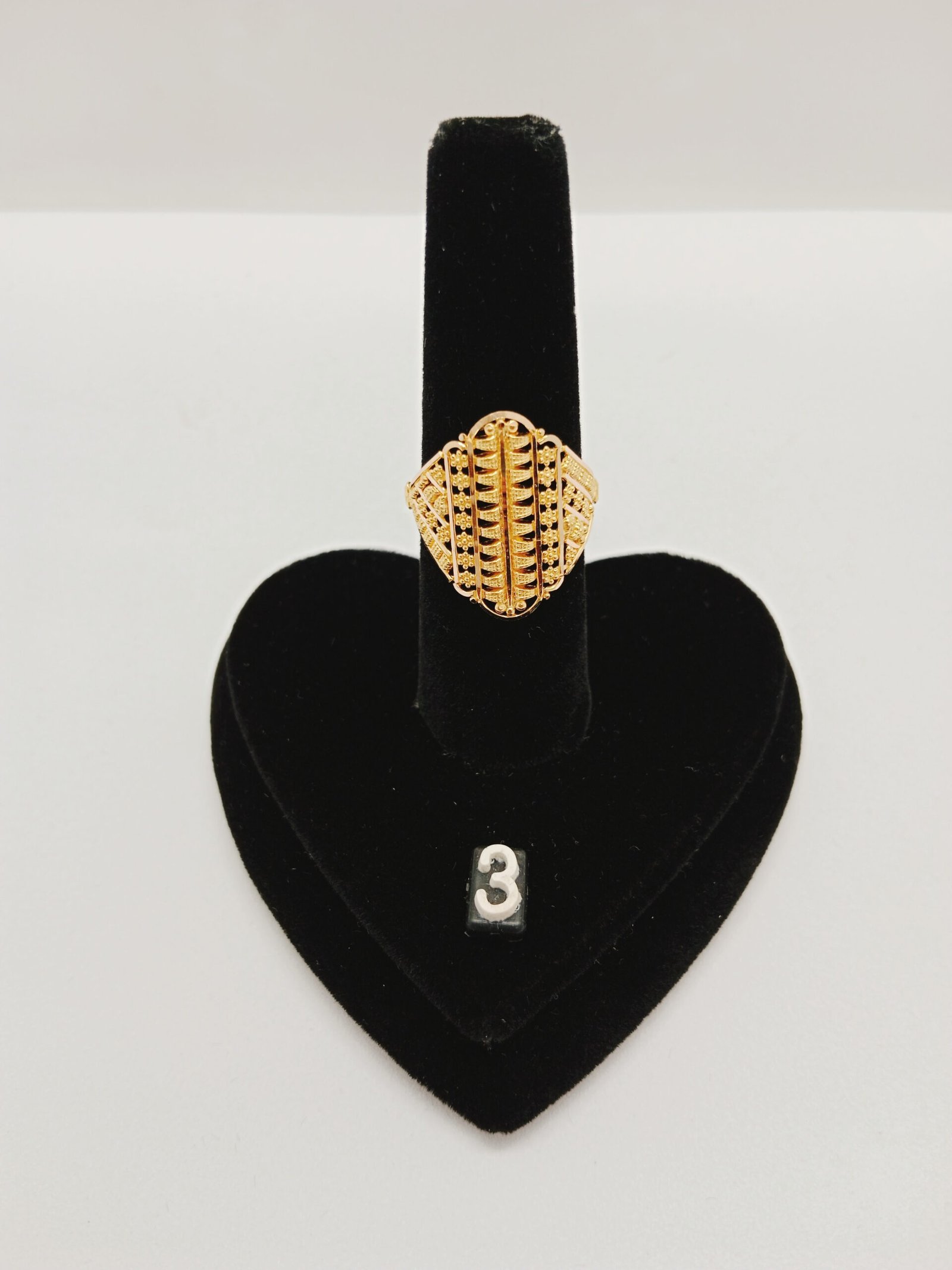 IMG_20240511_160621.jpg Studs - Image 1