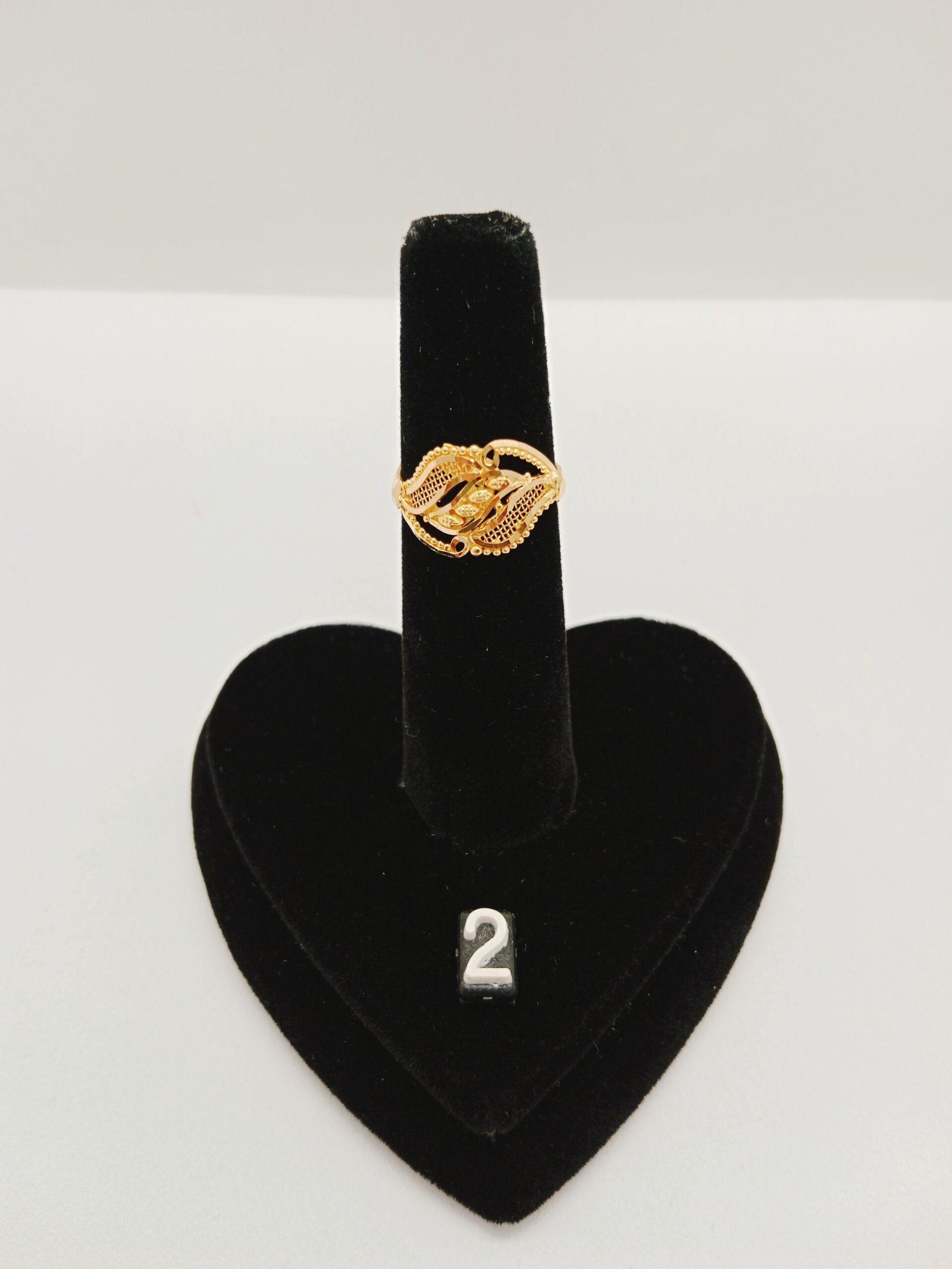 IMG_20240511_160745.jpg Studs - Image 1